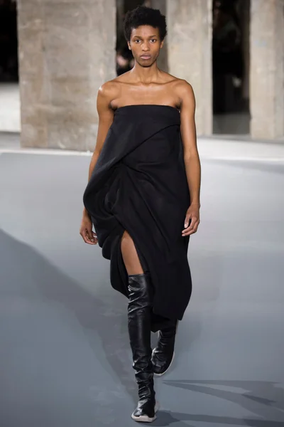 Look 9
